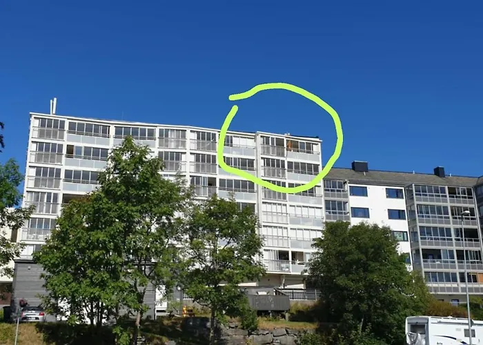 Sentrumsnaer Toppleilighet Pa 70m3 Med 22m3 Balkong Ålesund