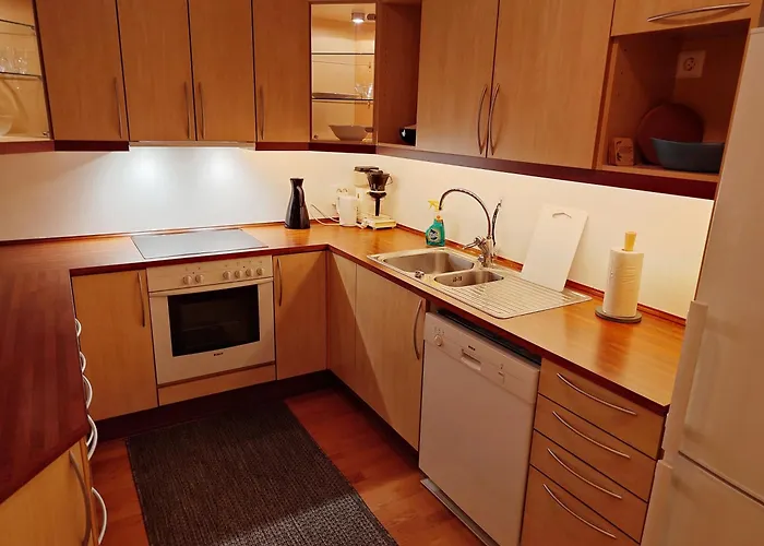 Lejlighed Sentrumsnaer Toppleilighet Pa 70m3 Med 22m3 Balkong Ålesund